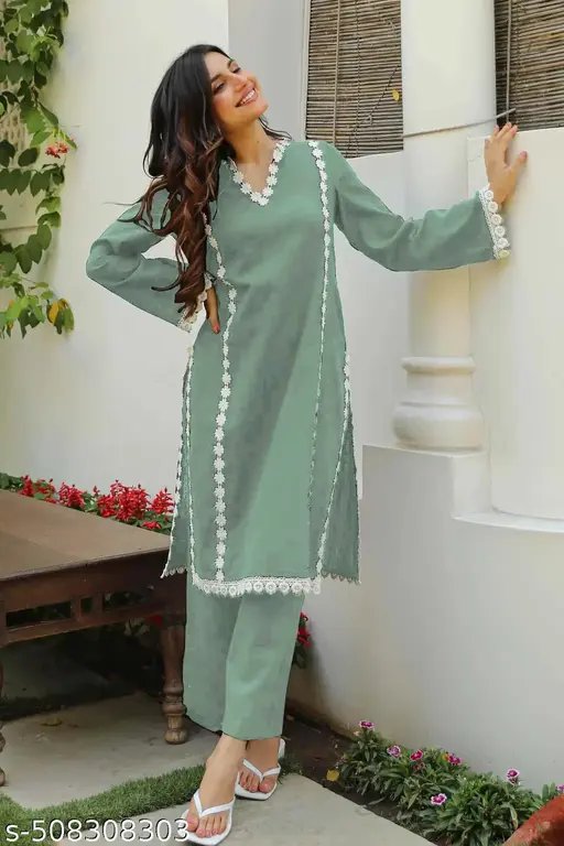 Women's Stylish Kurtis